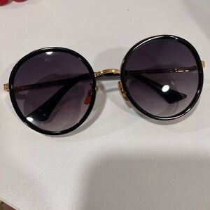 Black and Gold Round Sunglasses